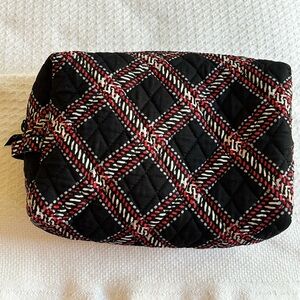 Vera Bradley zippered cosmetic bag - NWOT. Quilted black & red plaid. 9”x 7”x 3”